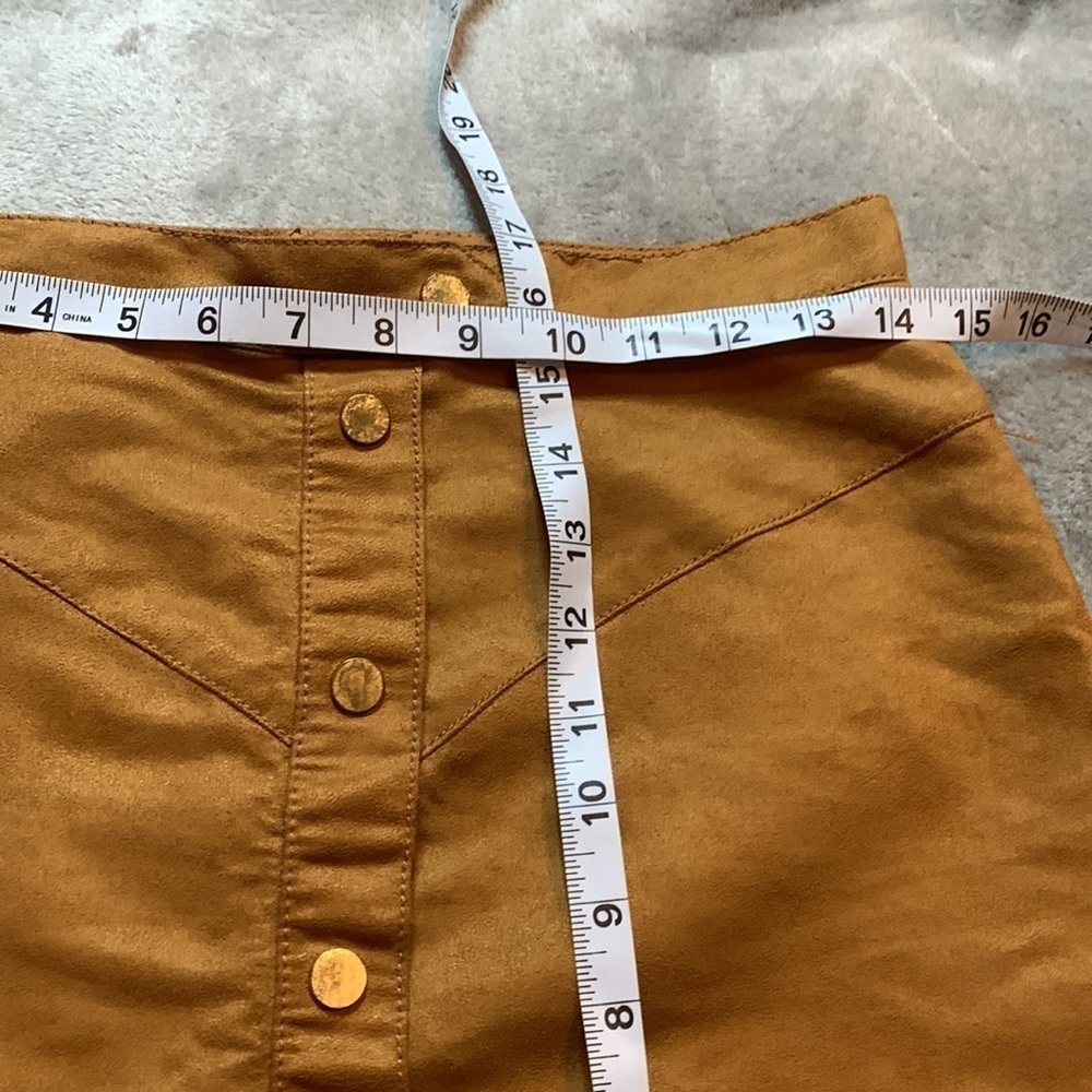 H&M Skirt - Picture 4 of 7
